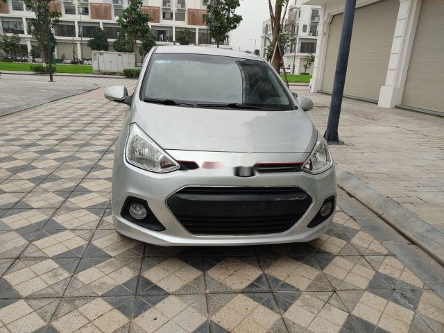 Cần bán Hyundai Grand i10 năm 2017, màu bạc, nhập khẩu nguyên chiếc chính chủ, giá chỉ 346 triệu0