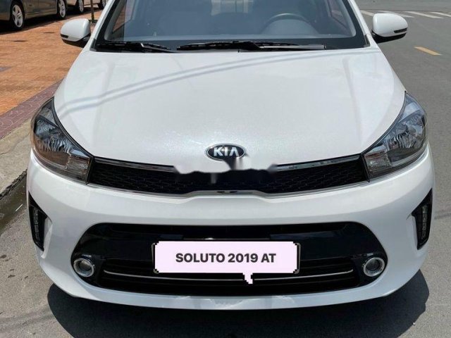 Cần bán lại xe Kia Soluto năm 2019 còn mới0