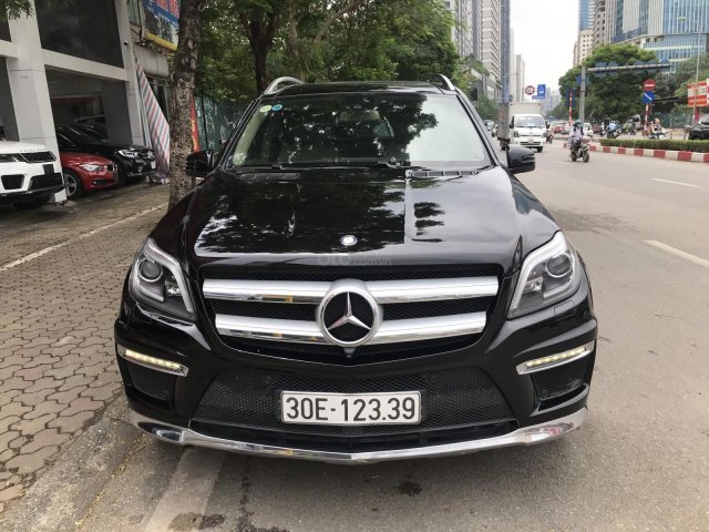 Bán Mercedes GL500 năm sản xuất 2015, màu đen