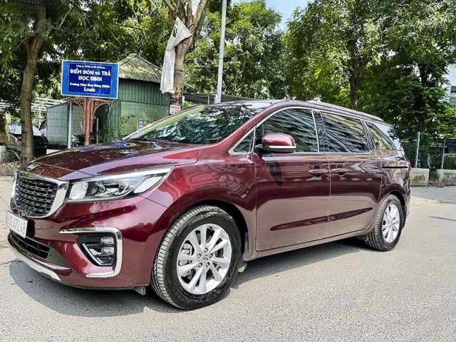 Cần bán lại xe Kia Sedona 2.2L Luxury DATH đời 2020, màu đỏ0