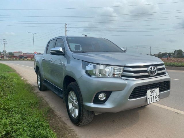 Cần bán gấp Toyota Hilux năm 2018, xe nhập còn mới0