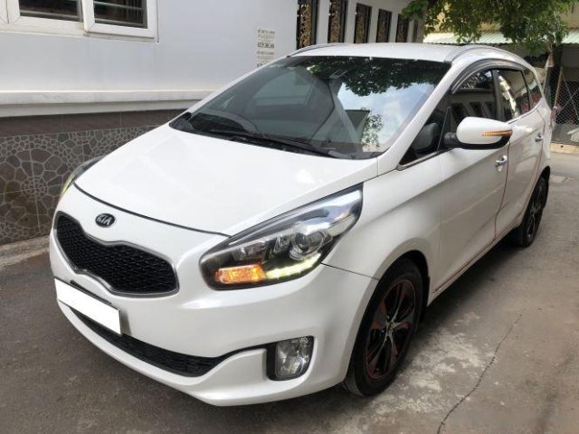 Bán Kia Rondo sản xuất 2017, màu trắng còn mới0