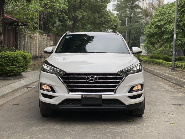 Cần bán gấp Hyundai Tucson 2.0ATH sản xuất 2019, 885tr