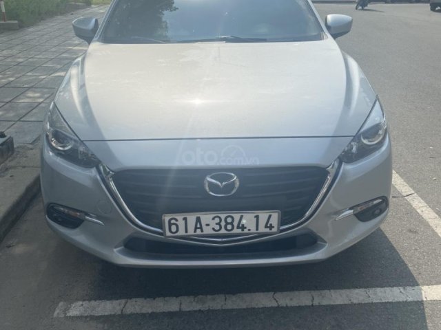 Bán Mazda 3 năm 2017, giá chỉ 570tr0