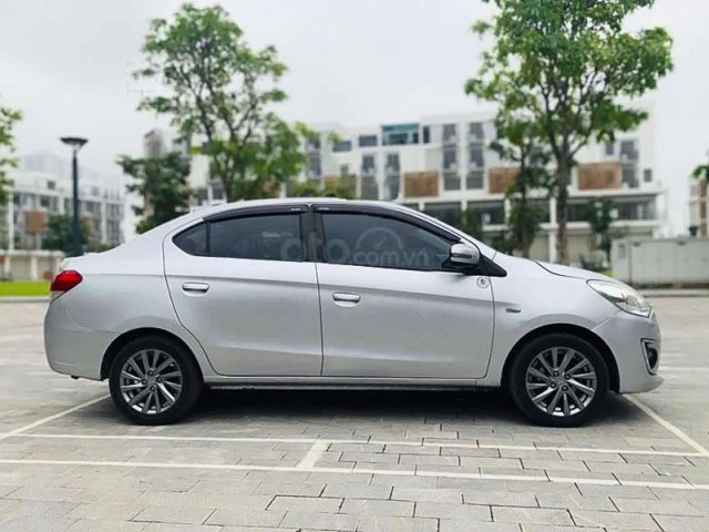 Bán xe Mitsubishi Attrage 1.2MT sản xuất năm 2017, màu bạc, nhập khẩu0