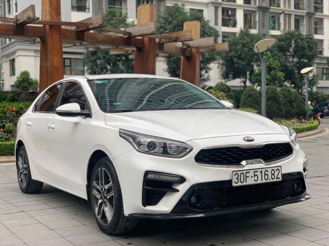 Bán xe Kia Cerato đời 2019, màu trắng