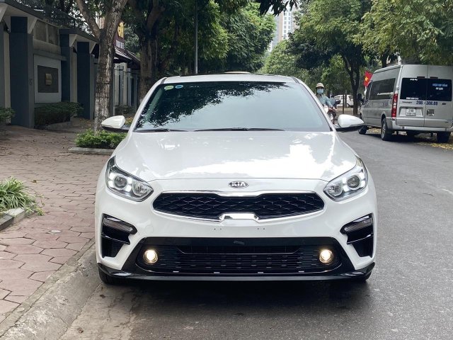 Cần bán Kia Cerato 1.6 AT Luxury sản xuất 20200