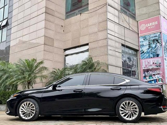 Bán Lexus ES 250 năm sản xuất 2018, màu đen, xe nhập0