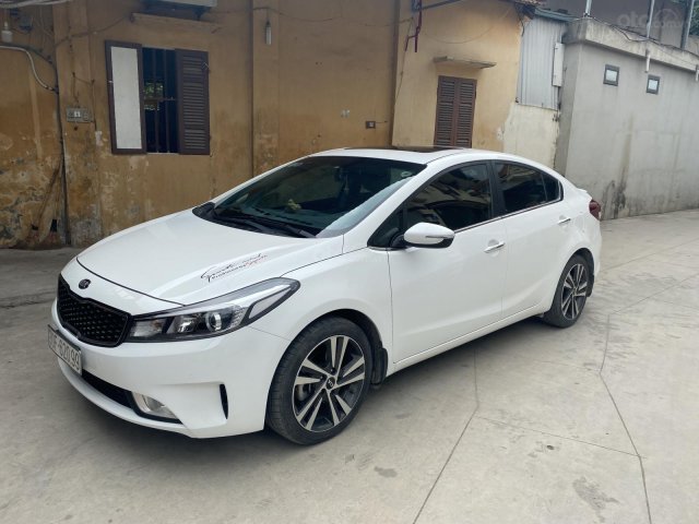 Chính chủ Kia Cerato 1.6 AT 2018, xe đi ít odo 40000km