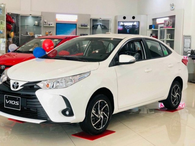 Cần bán Toyota Vios 1.5E MT năm 2021, màu trắng, giá tốt