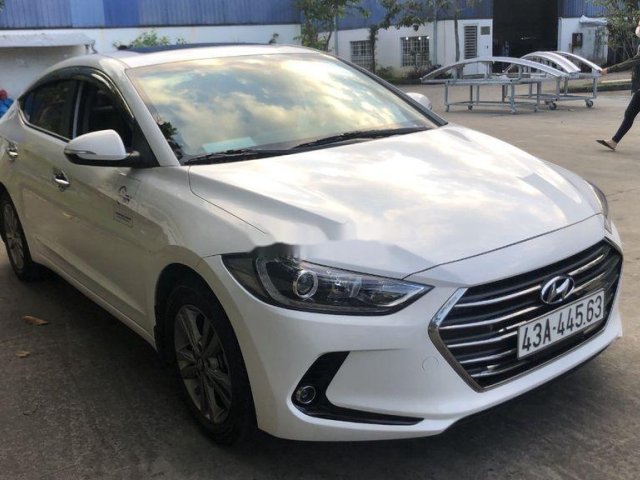 Cần bán lại xe Hyundai Elantra 1.6 AT năm 2019 còn mới, 585 triệu0