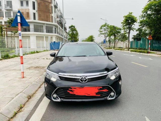 Bán ô tô Toyota Camry 2018, màu đen, nhập khẩu còn mới0