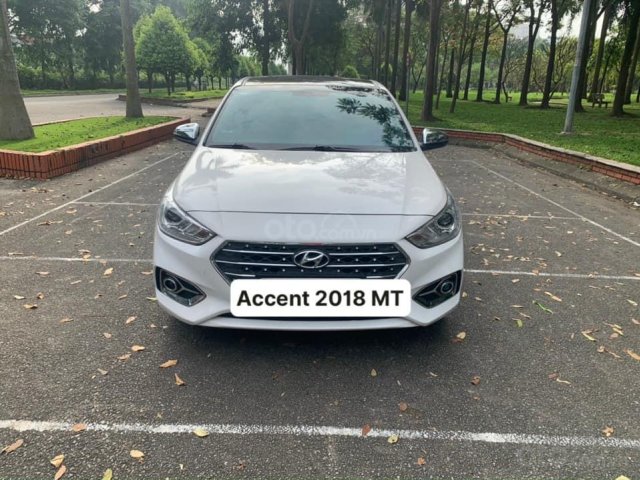 Bán lại với giá thấp chiếc Hyundai Accent MT đời 20180