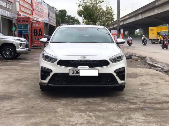 Bán nhanh Kia Cerato 1.6AT Luxury sx 2019, màu trắng