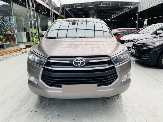 Bán xe Toyota Innova 2.0MT 2017