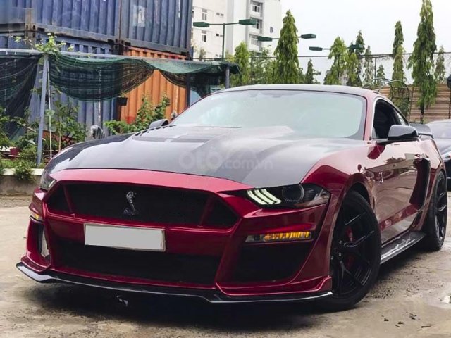 Xe Ford Mustang sản xuất năm 2020, màu đỏ, xe nhập còn mới0