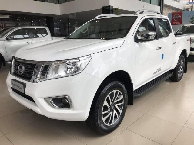 Nissan Navara EL giá lăn bánh chỉ 90tr0