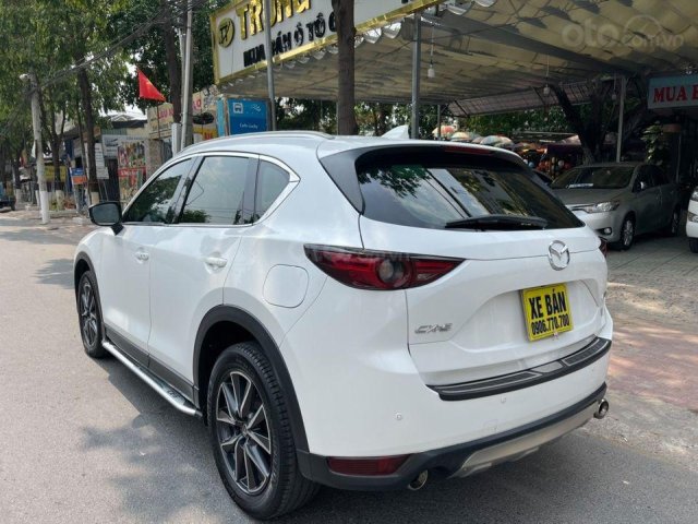 Cần bán gấp Mazda CX 5 đời 2017, màu trắng0