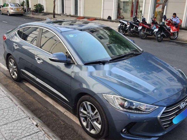 Cần bán gấp Hyundai Elantra sản xuất năm 2017 còn mới, giá chỉ 540 triệu