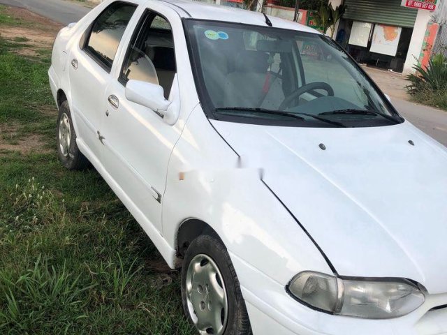 Cần bán lại xe Fiat Siena sản xuất 2002, giá chỉ 50 triệu0