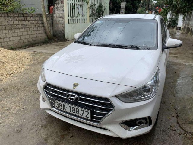 Bán xe Hyundai Accent sản xuất 2018, màu trắng số tự động, 465 triệu0