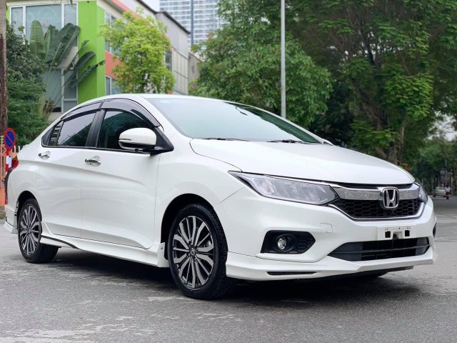 Honda City 2019, màu trắng số tự động, giá tốt cho người thiện chí mua xe