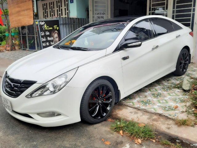 Chính chủ cần bán Hyundai Sonata sx 20110