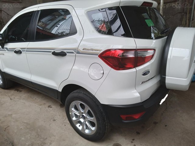 Chính chủ cần bán xe Ford EcoSport sản xuất 2020, màu trắng, giá 469 triệu