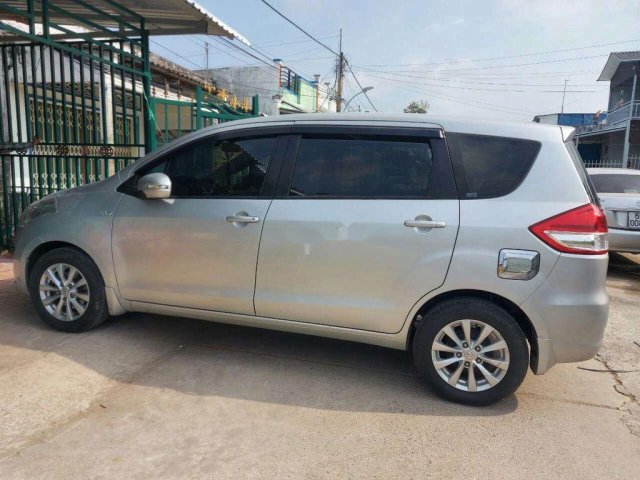 Bán Suzuki Ertiga đời 2014, màu bạc, nhập khẩu nguyên chiếc giá cạnh tranh