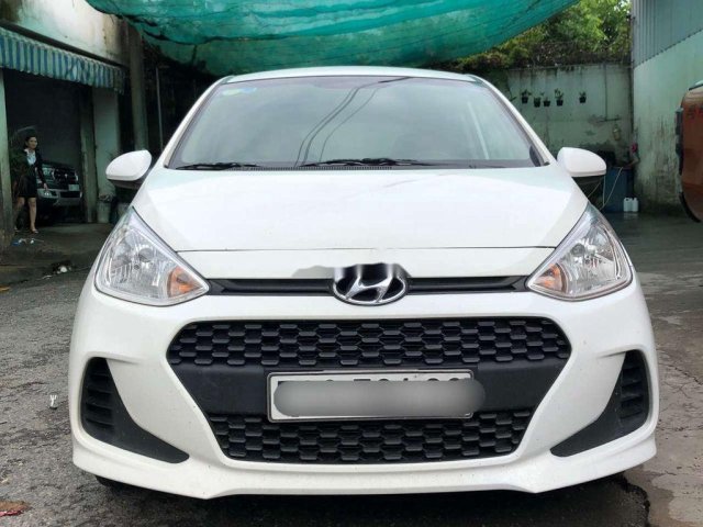 Cần bán lại xe Hyundai Grand i10 đời 2017, màu trắng số sàn