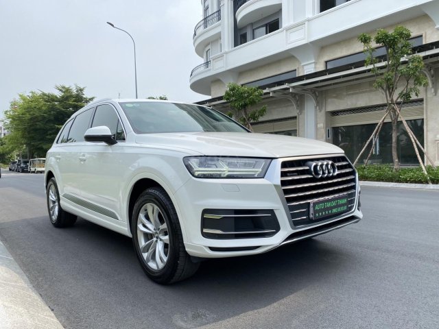 Bán Audi Q7 2.0TFSi, sản xuất 2016, xe còn cực kỳ mới0