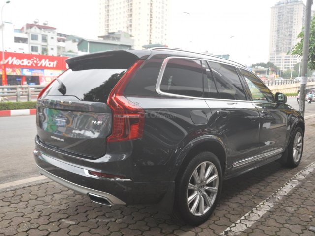 Bán nhanh giá ưu đãi chiếc XC90 đời 2018, xe còn mới