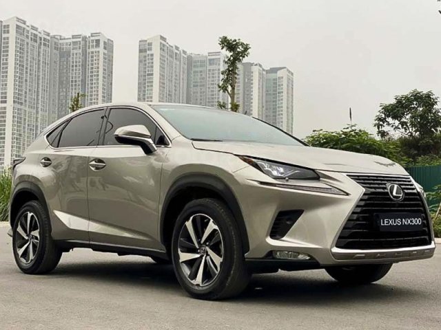 Bán xe Lexus NX 300 sản xuất 2018, màu vàng, xe nhập 0