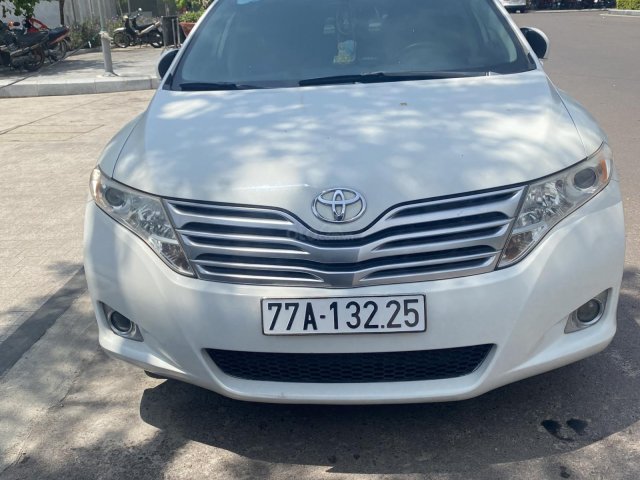 Chính chủ bán ô tô Toyota Venza đời 2010, màu trắng, nhập khẩu