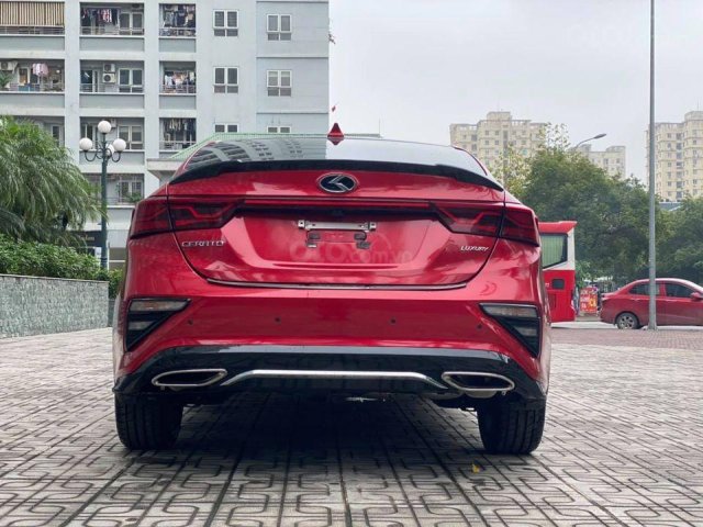 Cần bán lại xe Kia Cerato sản xuất 2019, màu đỏ còn mới