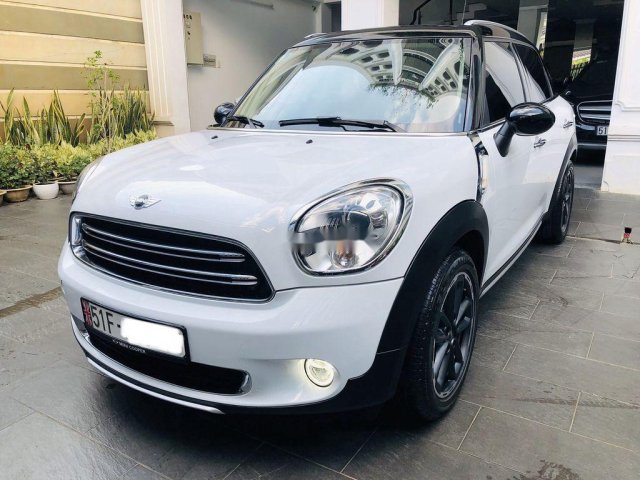 Cần bán lại xe Mini Cooper Country Man sản xuất năm 2014, màu trắng, nhập khẩu nguyên chiếc chính chủ0