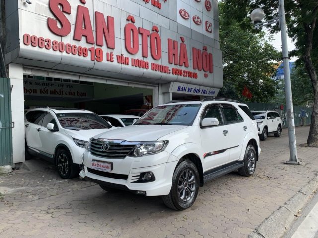 Sàn Ô Tô Hà Nội bán Toyota Fortuner 2.7 màu trắng sx 2016, xe đi rất ít nội ngoại thất đẹp0