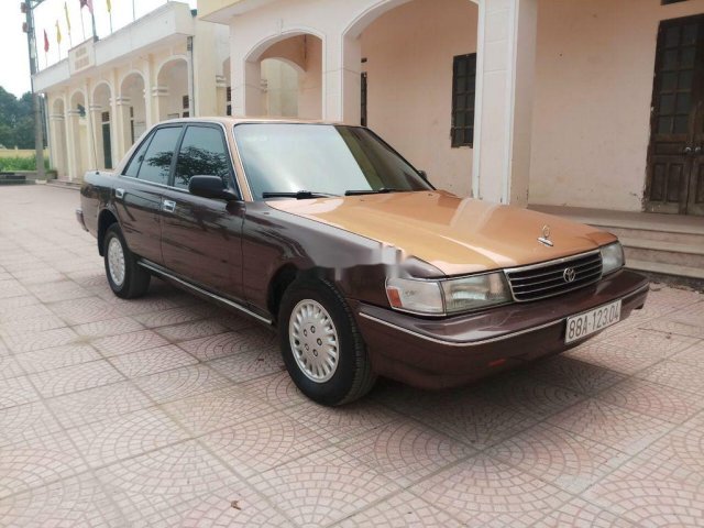 Xe Toyota Cressida năm sản xuất 1996, hai màu, nhập khẩu nguyên chiếc còn mới 0