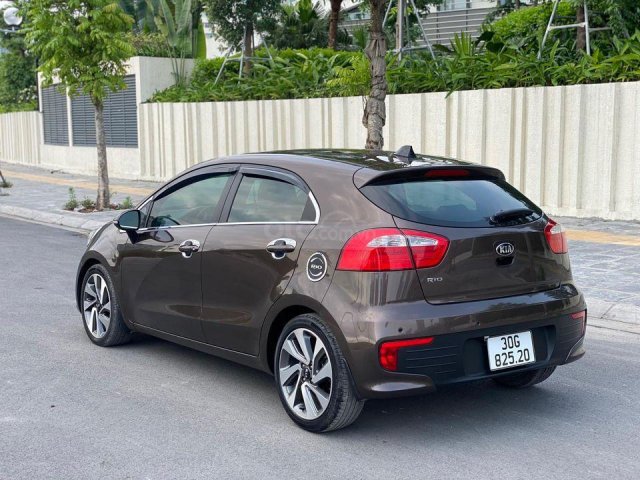 Bán xe Kia Rio năm 2015, màu nâu, dáng Hatchback0