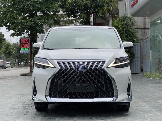 Cần bán Lexus LM300h bản 07 ghế năm sản xuất 2021