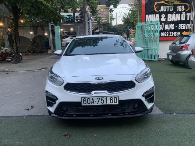 Cần bán gấp Kia Cerato 1.6 AT năm 2019, giá tốt