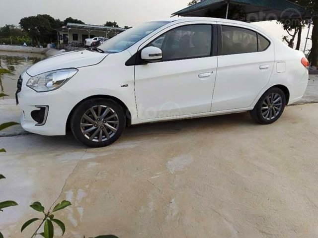 Cần bán xe Mitsubishi Attrage 1.2 CVT đời 2016, màu trắng, nhập khẩu 