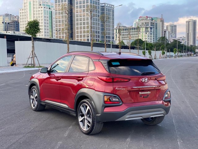 Hyundai Kona 1.6 Turbo, bản cao nhất, ưu đãi sốc, giảm trực tiếp 60 triệu tiền mặt, giá xe 750 giảm còn 690 triệu