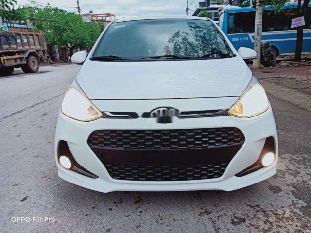 Bán ô tô Hyundai Grand i10 đời 2017, màu trắng số tự động, 348tr0