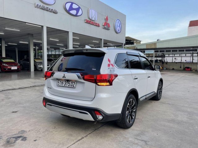 Bán xe Mitsubishi Outlander năm 2020 chính chủ, 865tr