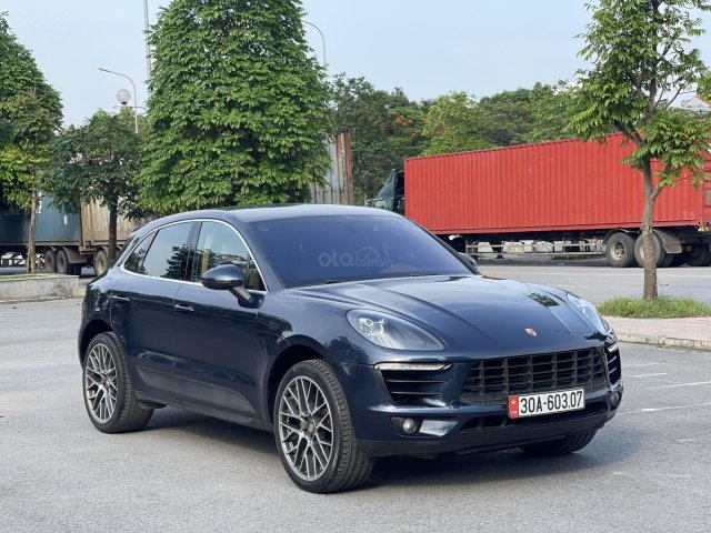 Cần bán lại xe Porsche Macan mode 2016 lên from 2020