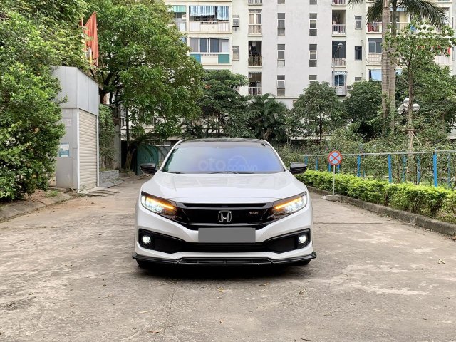 Xe Honda Civic RS sản xuất 2019 giá siêu tốt0