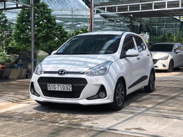 Bán nhanh giá ưu đãi chiếc Hyundai Grand i10 hatchback 1.2AT 2018