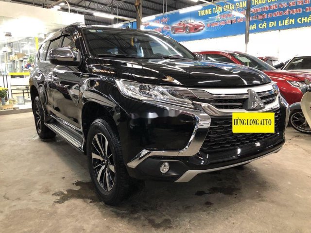 Bán Mitsubishi Pajero Sport năm 2020, màu đen, nhập khẩu 