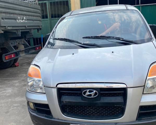 Bán ô tô Hyundai Starex năm 2004, nhập khẩu nguyên chiếc xe gia đình